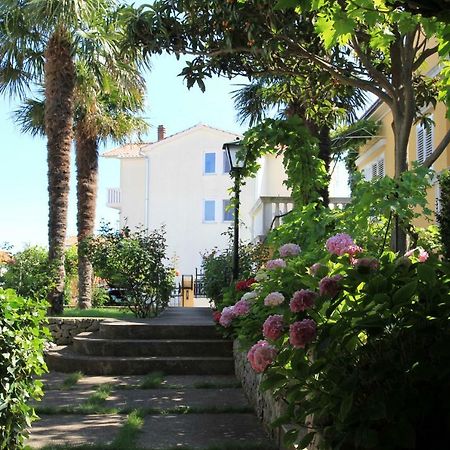 Vila Rojana Vodice Bagian luar foto